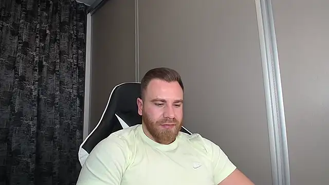 Thori92 live sex cam