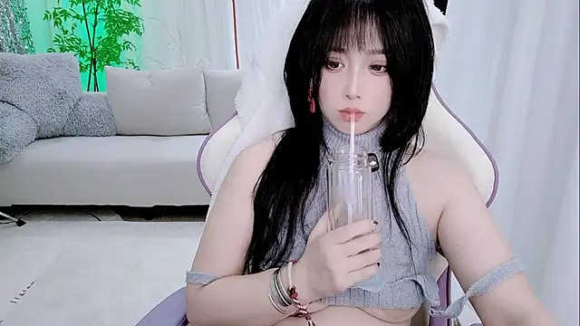 Evangelin-e live sex cam