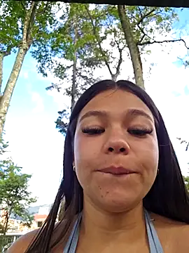 Alyshanon18 live sex cam