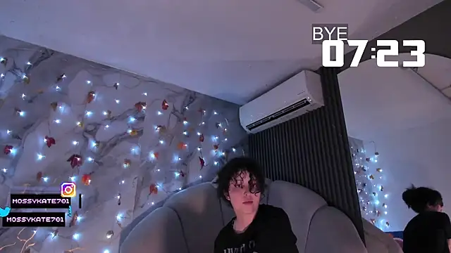 Katemoss70 live sex cam