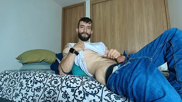 ALEJANDRO_BIGCOCK live sex cam
