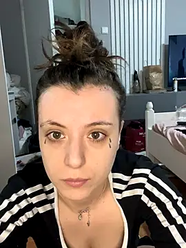 bunnythetailor live sex cam