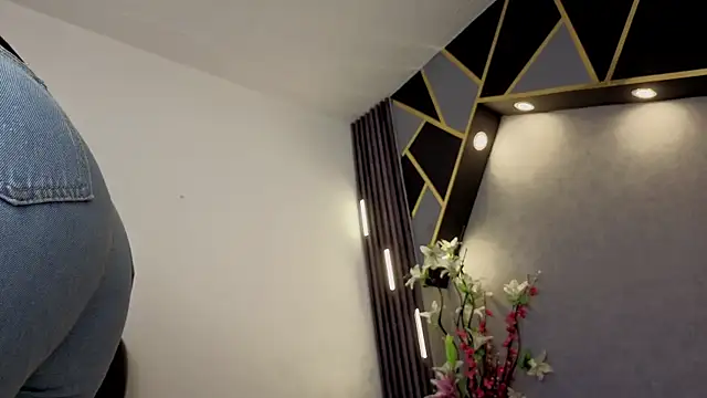 almma_shy live sex cam