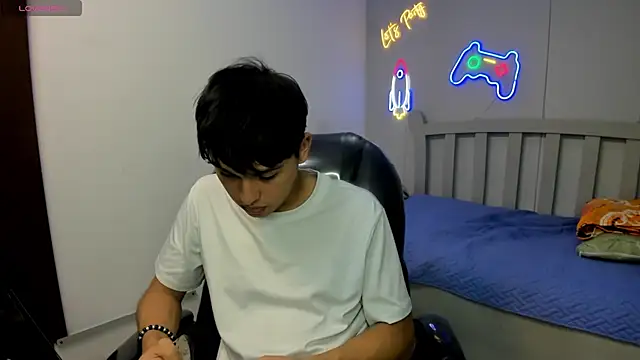 StiwenTwink live sex cam