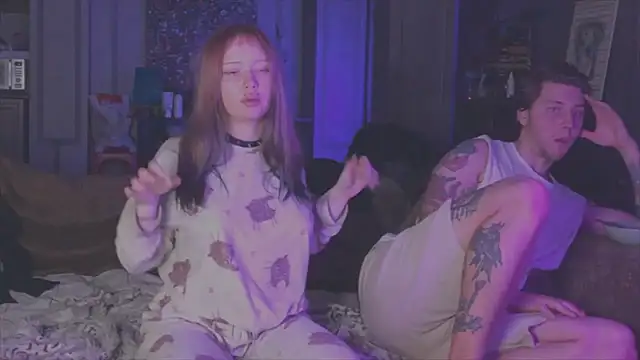 Frend_Zone live sex cam