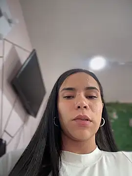 Naatalia live sex cam