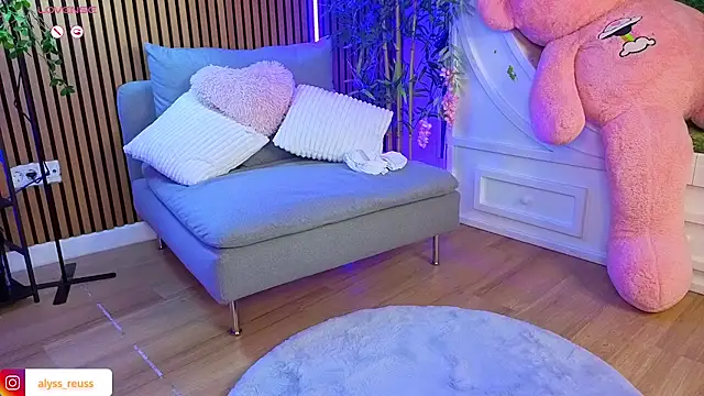 AlyseReuse live sex cam