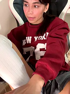 Adriennesexxx live sex cam