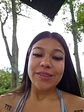 Alyshanon18 live sex cam