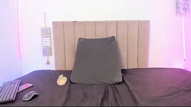 AkiraStone_ live sex cam