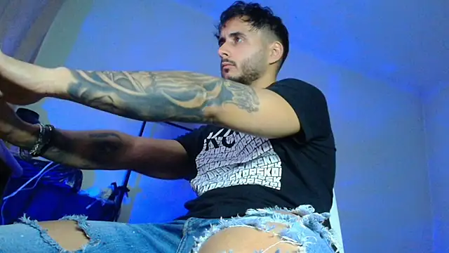 XanderCage99 live sex cam