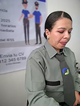 Ariana-07 live sex cam