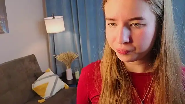 MowasaBritten live sex cam