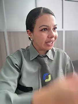 Ariana-07 live sex cam