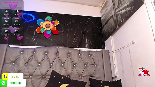 LAILAGUMMY live sex cam