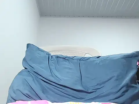 pamelabigcock69 live sex cam