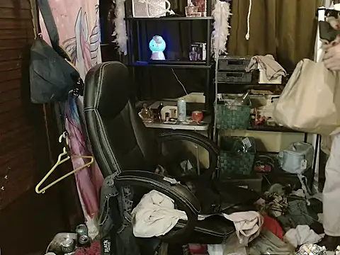 Ombeline1 live sex cam