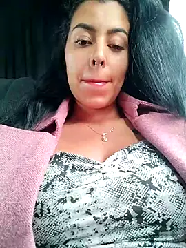 Luianna live sex cam