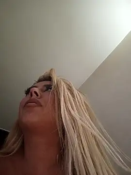 Giselle-Reine live sex cam