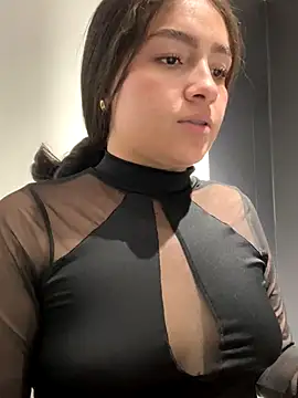 Alyha_Cortes live sex cam