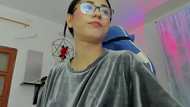 Camila_TransGirl live sex cam