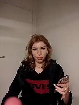 EvyLure live sex cam