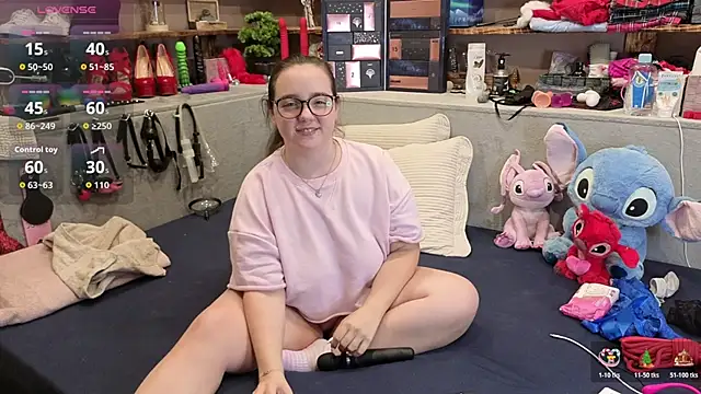 Kimberly-Caprice live sex cam