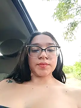 -VICKKY live sex cam