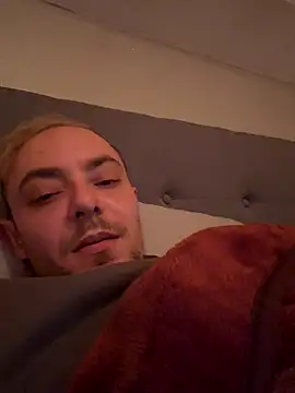 Crevette311 live sex cam