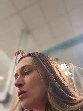 lunagirl13 live sex cam