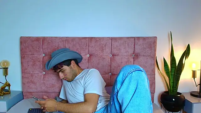 Ares_Alpha live sex cam