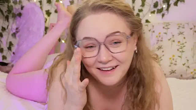 MonicaAsis live sex cam