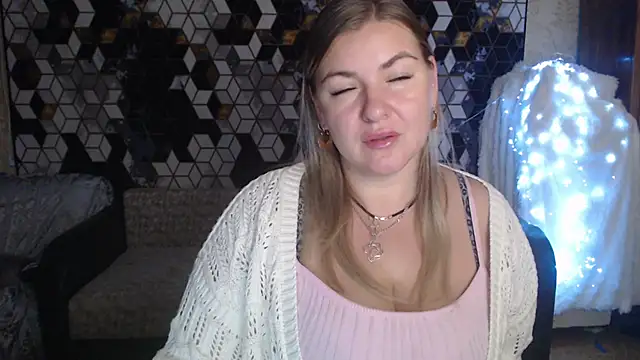 NikaSkylink live sex cam