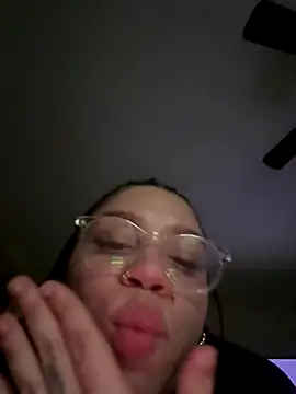 QueenNuttCollector live sex cam