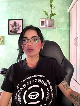 Cristal_Cerati_ live sex cam