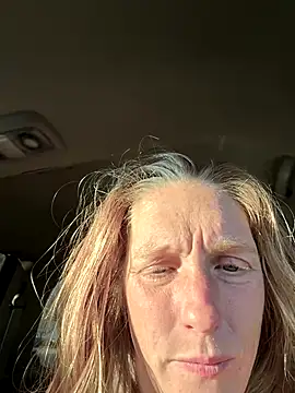 GoldenFlameGoddess live sex cam