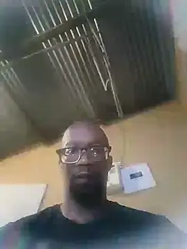 Sgeme325is live sex cam