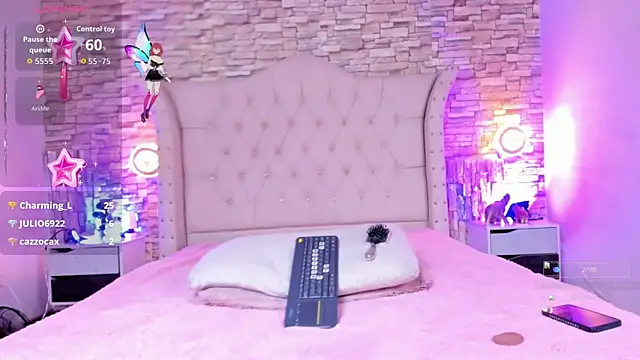 Lucia-Horny24 live sex cam