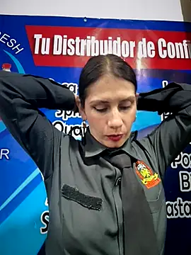 Alysson-- live sex cam