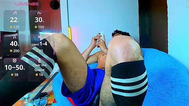 santyago_taylor live sex cam