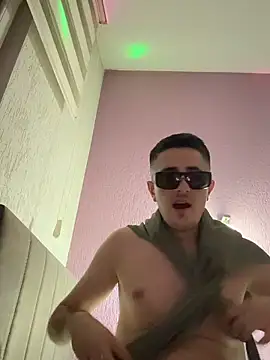 WhiteeMen live sex cam