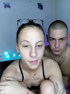 Hornycouple967 live sex cam