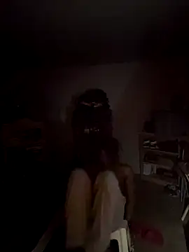 MIGHTYDEMONXXX live sex cam