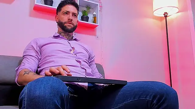 Supreme_Alpha live sex cam