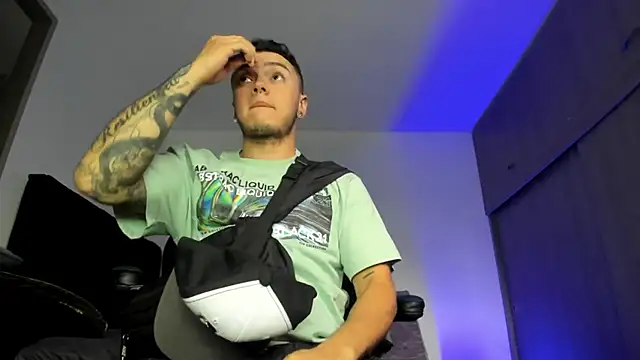 male_pussy live sex cam