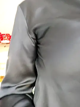 Mia_Novikov live sex cam