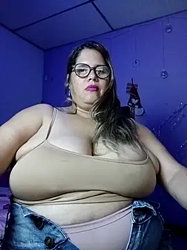 EllisW8 live sex cam