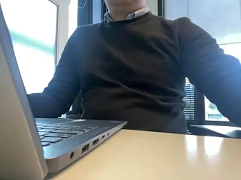 LeoBlaze13 live sex cam