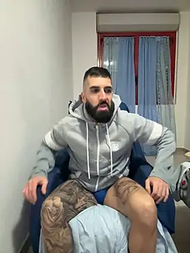 Gioeltoro89 live sex cam
