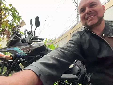 Neil_and_isaac live sex cam